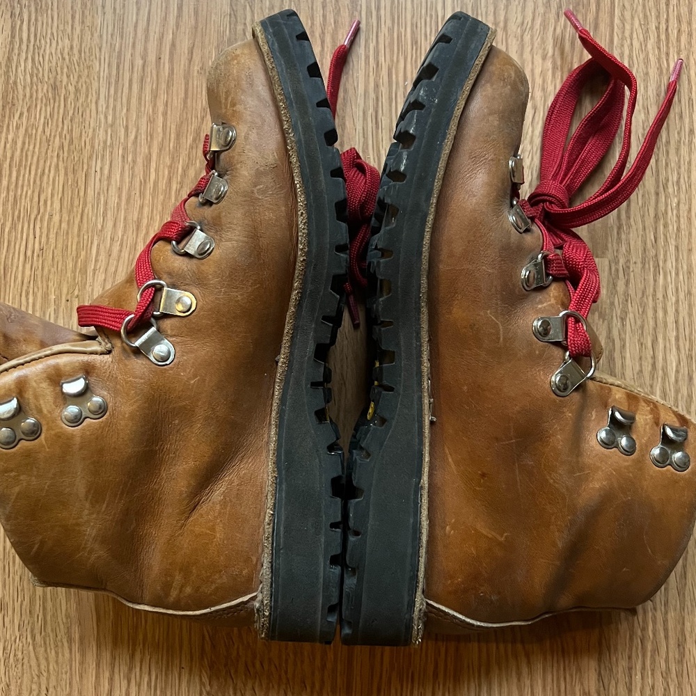 Danner Boots - Women's Mountain Light Cascade